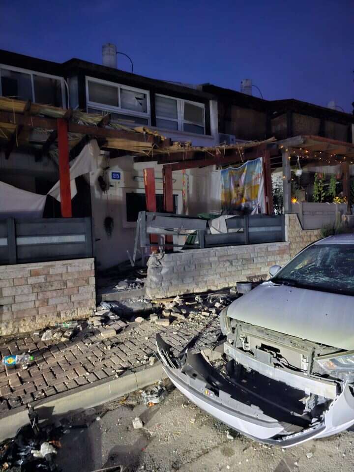 הרחובות החשוכים בשדרות, | רחלי מלק-בודה הרחובות החשוכים בשדרות, | רחלי מלק-בודה