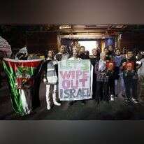 מפיצים פייקים. איראנים מביעים תמיכה במתקפת חמאס וקוראים להשמדת ישראל. | EPA