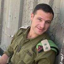 סא"ל יהונתן צור הי"ד, מפקד סיירת הנח"ל שנפל בקרב מול מחבלי חמאס. | באדיבות המשפחה