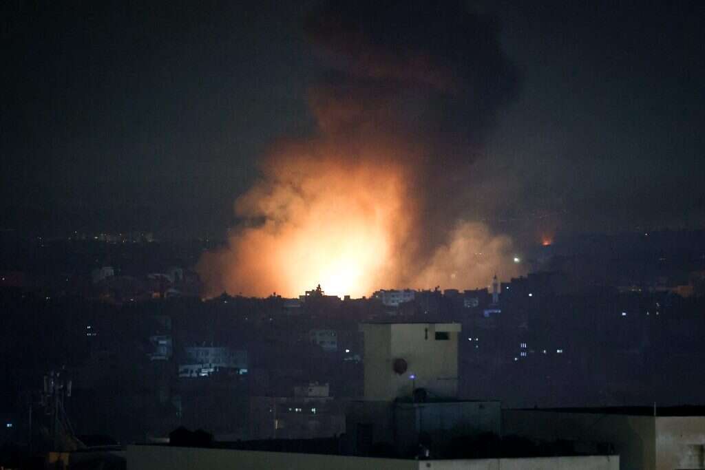 תקיפת צה"ל ברצועת עזה, הלילה. | עטיה מוחמד/פלאש90 תקיפת צה"ל ברצועת עזה, הלילה. | עטיה מוחמד/פלאש90