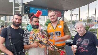 ליצן רפואי בבית חולים סורוקה, | אלישיב רייכנר