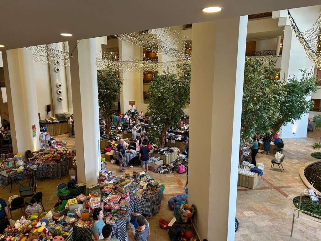 מלון דוד בים המלח, עם הגעת תושבי העוטף. | אורלי גולדקלנג