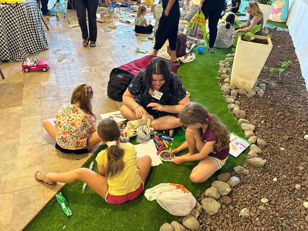 לי והבנות, מלון דוד בים המלח. | אורלי גולדקלנג