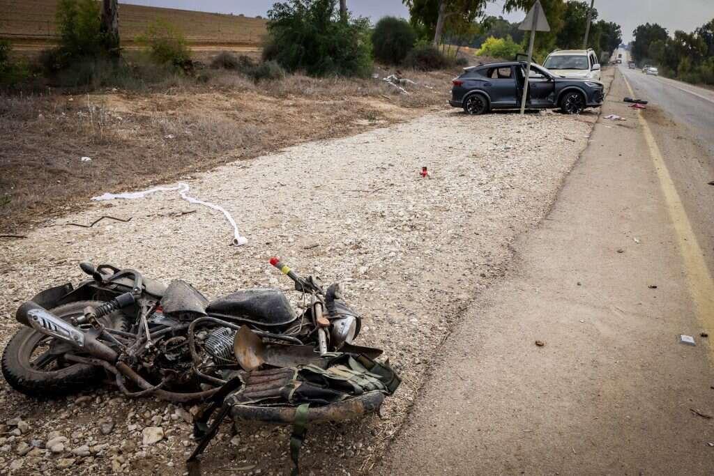 הכניסה לקיבוץ עלומים, 9 באוקטובר 2023. | יוסי זמיר/פלאש90