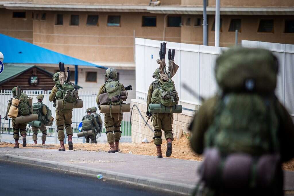 חיילים בשדרות. | אורן בן הקון/פלאש90