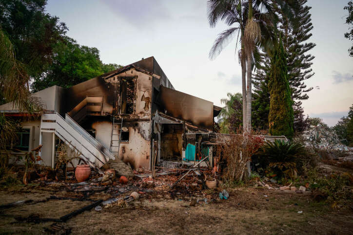 "יצאנו ב-9.10 בסוף היום ואני מניח שהיינו צריכים לצאת ב-8.10". קיבוץ בארי אחרי ה-7 באוקטובר. | חיים גולדברג, פלאש 90