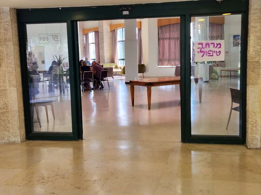 מרחב טיפולי במלון יערים. | עטרה גרמן