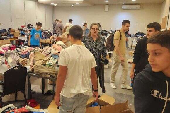 תרומות למפונים במלון יערים. | עטרה גרמן