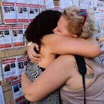 משפחות החטופים בהפגנה לשחרורם בת"א. | תומר נאומברג, פלאש 90