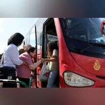 תושבי שדרות עוזבים את העיר בעקבות המשך ירי הרקטות מהרצועה. | AFP