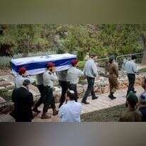 לוויה בהר הרצל בתחילת המלחמה, אילוסטרציה. | נועם ריבקין, פלאש 90