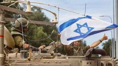 חיילים מסיירים בגבול רצועת עזה. | AFP