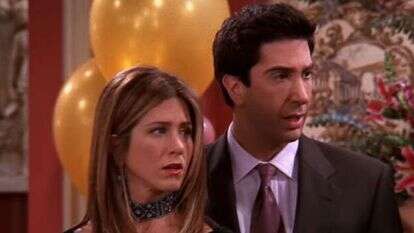 שווימר ואניסטון כוכבי "חברים". | מסך שווימר ואניסטון כוכבי "חברים". | מסך