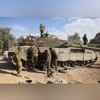 חיילי צה"ל מחוץ לרצועת עזה. | AFP חיילי צה"ל מחוץ לרצועת עזה. | AFP