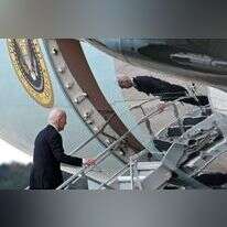 נשיא ארה"ב ג'ו ביידן עולה על מטוס בדרך לישראל. | AFP