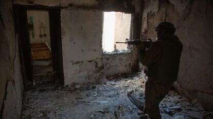 אדי ישראל, פלאש 90