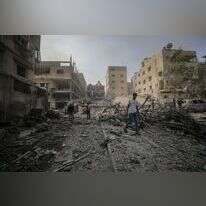 הריסות העיר עזה לאחר תקיפות חיל האוויר. | EPA