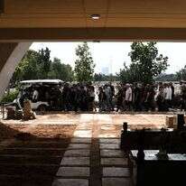 לוויה בבית עלמין ירקונים. | גיל יערי, פלאש 90