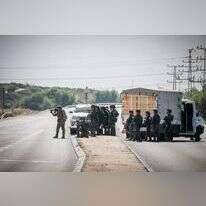כוחות ביטחון בקרב מול מחבלי החמאס. | ג'מאל עווד, פלאש 90