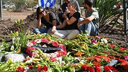 הלווייתם של נח ומעיינה הרשקוביץ שנרצחו בקיבוץ בארי. | מיכאל גלעדי/פלאש90