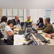 תא"ל במיל' איתן דהן (מימין) בסיור באשקלון עם מבקר המדינה אנגלמן ומנהל ביה"ח ברזילי פרופ' חזי לוי תא"ל במיל' איתן דהן (מימין) בסיור באשקלון עם מבקר המדינה אנגלמן ומנהל ביה"ח ברזילי פרופ' חזי לוי