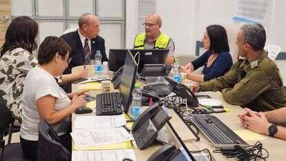 תא"ל במיל' איתן דהן (מימין) בסיור באשקלון עם מבקר המדינה אנגלמן ומנהל ביה"ח ברזילי פרופ' חזי לוי