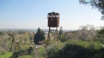מגדל שמירה בישוב ארז. | ד"ר אבישי טייכר