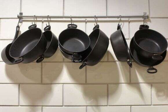 סירים במטבח, | נתי שוחט, פלאש 90