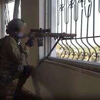 לוחם צה"ל בפעילות בעזה. | מסך מתוך סרטון של דובר בצה"ל