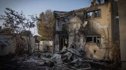 ממראות ההרס בקיבוץ בארי. | חיים גולדברג, פלאש 90