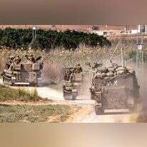 כוחות צה"ל נעים בגבול רצועת עזה, שלשום. | איי. אף. פי