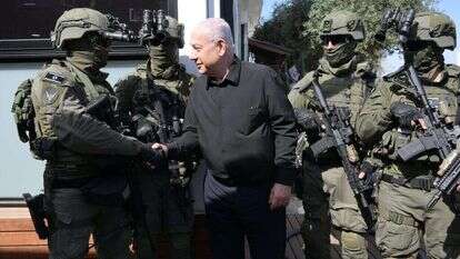 נתניהו עם לוחמים, השבוע. | עמוס בן־גרשום, לע"מ נתניהו עם לוחמים, השבוע. | עמוס בן־גרשום, לע"מ