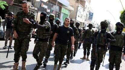 הופכים לשחקן מדינתי. שוטרים פלסטינים בחברון. | ויסאם השלמון, פלאש 90