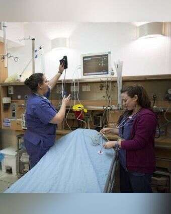 אחיות בבית החולים הדסה עין כרם. אילוסטרציה. | יונתן זינדל פלאש 90 אחיות בבית החולים הדסה עין כרם. אילוסטרציה. | יונתן זינדל פלאש 90