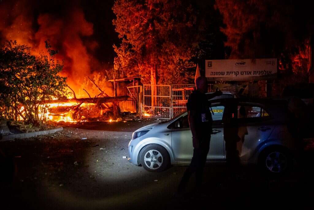 נזק בקריית שמונה מפגיעת רקטה, בחודש נובמבר. | ארז בן סימון - פלאש 90
