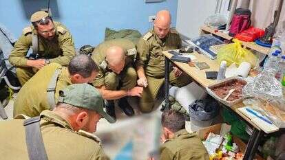 מפקדי חטיבה 460 מתכננים הובלת ציוד לתוך עזה. | דובר צה"ל