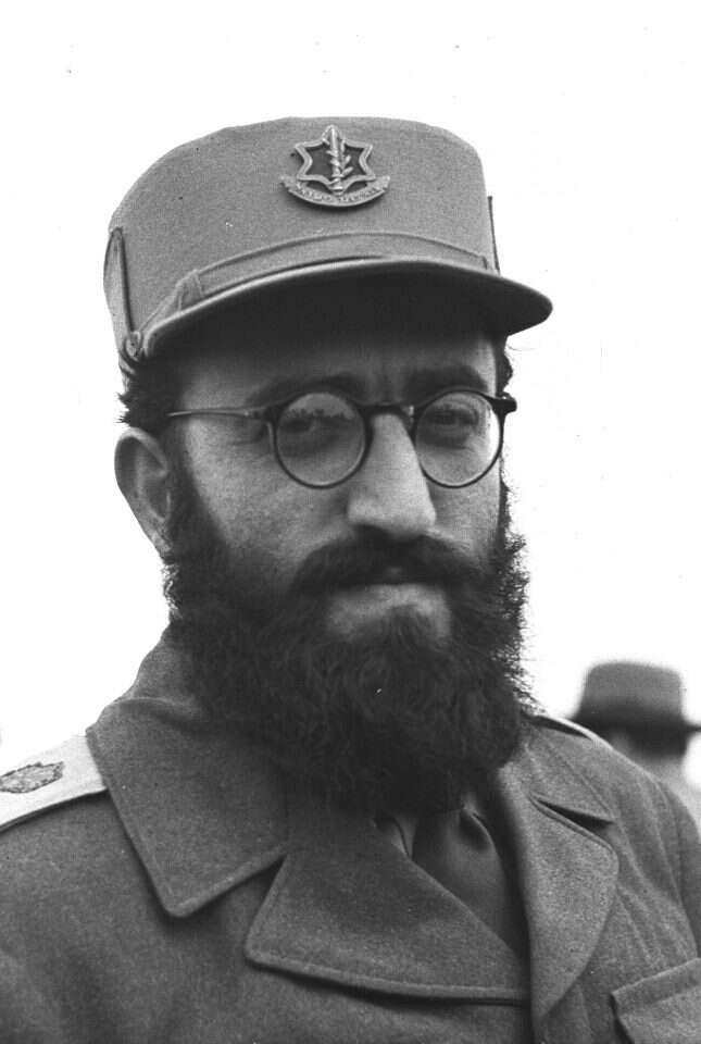 הרב גורן. | הנס פין, לע"מ