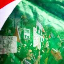 תומכי חמאס מפגינים בארה"ב. | AFP