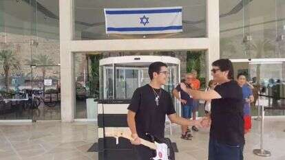 יהלום קידר עם רן כרמי-בוזגלו. | מתוך חשבון הפייסבוק של כלי זמר אשדוד יהלום קידר עם רן כרמי-בוזגלו. | מתוך חשבון הפייסבוק של כלי זמר אשדוד