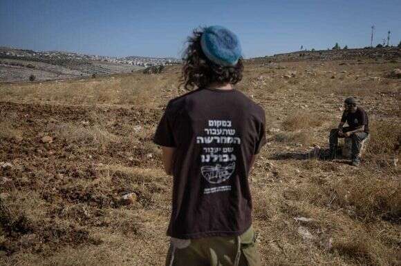 מתיישבים במאחז ברמת מגרון, אילוסטרציה | חיים גולדברג/פלאש90