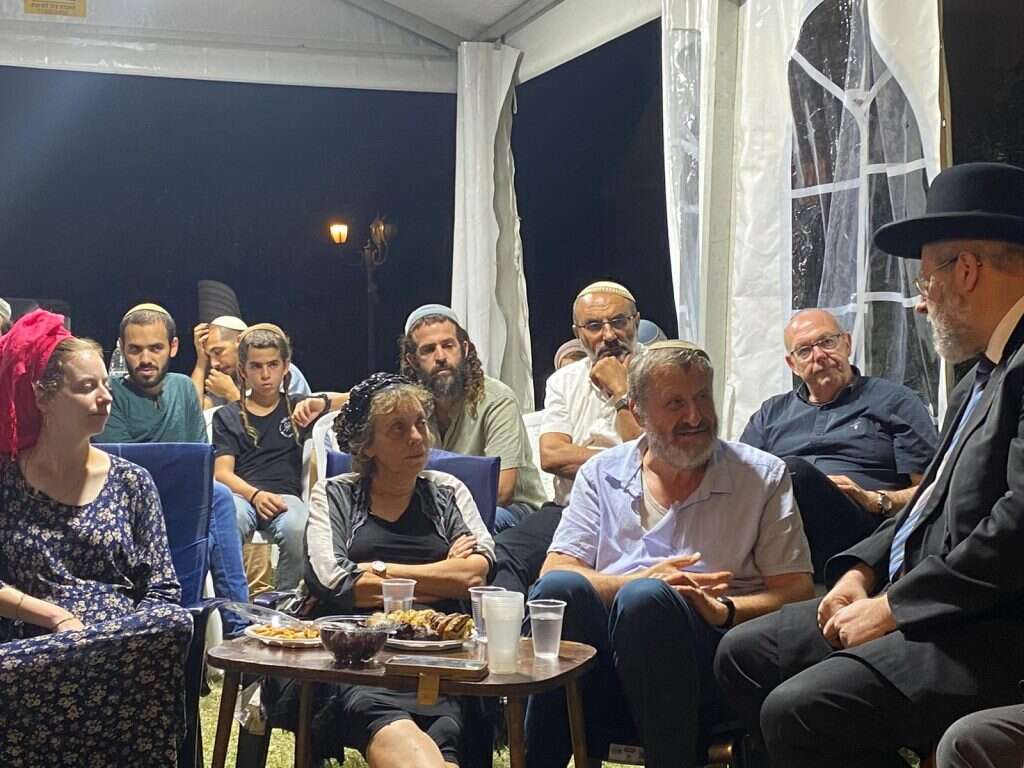 ניחום אבלים אצל משפחת כהן. | באדיבות המשפחה