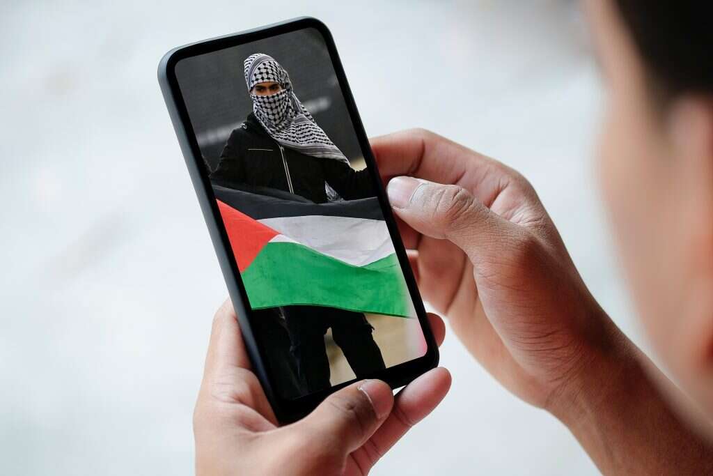 הסתה נגד ישראל ברשתות החברתיות. | AFP ושאטרסטוק