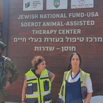 הילה גונן ברזילי והצוות, | מרכז חוסן שדרות.