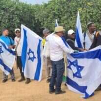 התנדבות של קהילת יוצאי אתיופיה לרגל חג הסיגד. | באדיבות הרב יפת אלמו