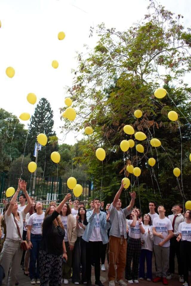 העולים הצעירים שהגיעו לתכנית סל״ה בכרמיאל. | גדליה איידרוב