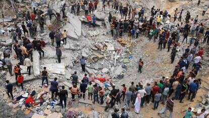 חאן יונס אחרי הפצצה ישראלית. | AFP