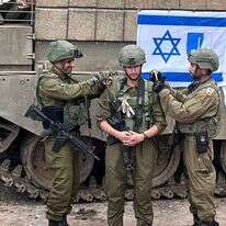 סא"ל רועי מתמנה בתוך עזה למג"ד 53. | דו"צ