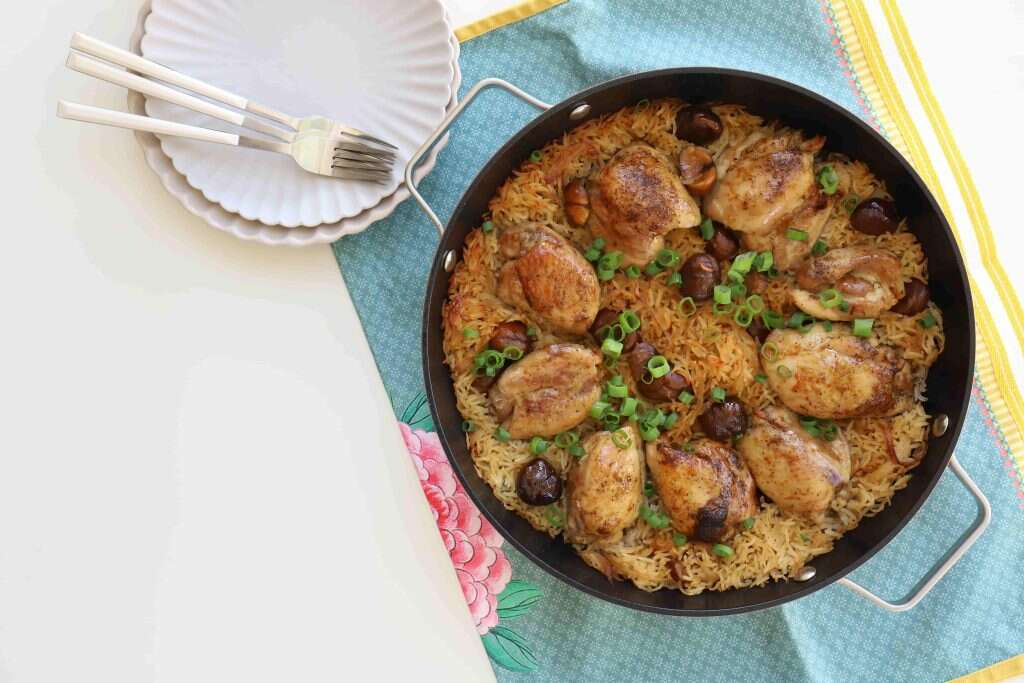 פרגיות עם אורז וערמונים. | אפרת ליכטנשטט פרגיות עם אורז וערמונים. | אפרת ליכטנשטט