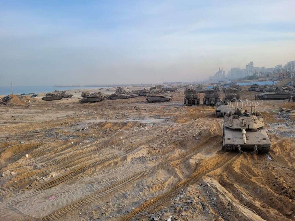 חטיבה 7 לוחמת בצפון רצועת עזה. | נועם אמיר חטיבה 7 לוחמת בצפון רצועת עזה. | נועם אמיר