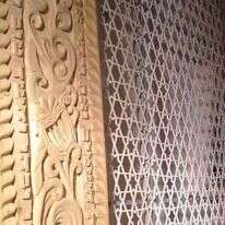 דלתות ההיכל. | בניהו דיין־צדק